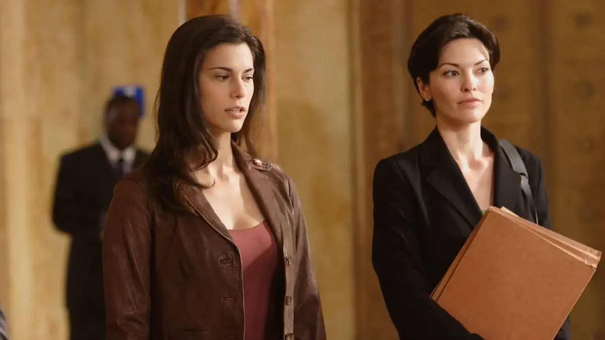 New York police judiciaire S17E01 Couple de stars