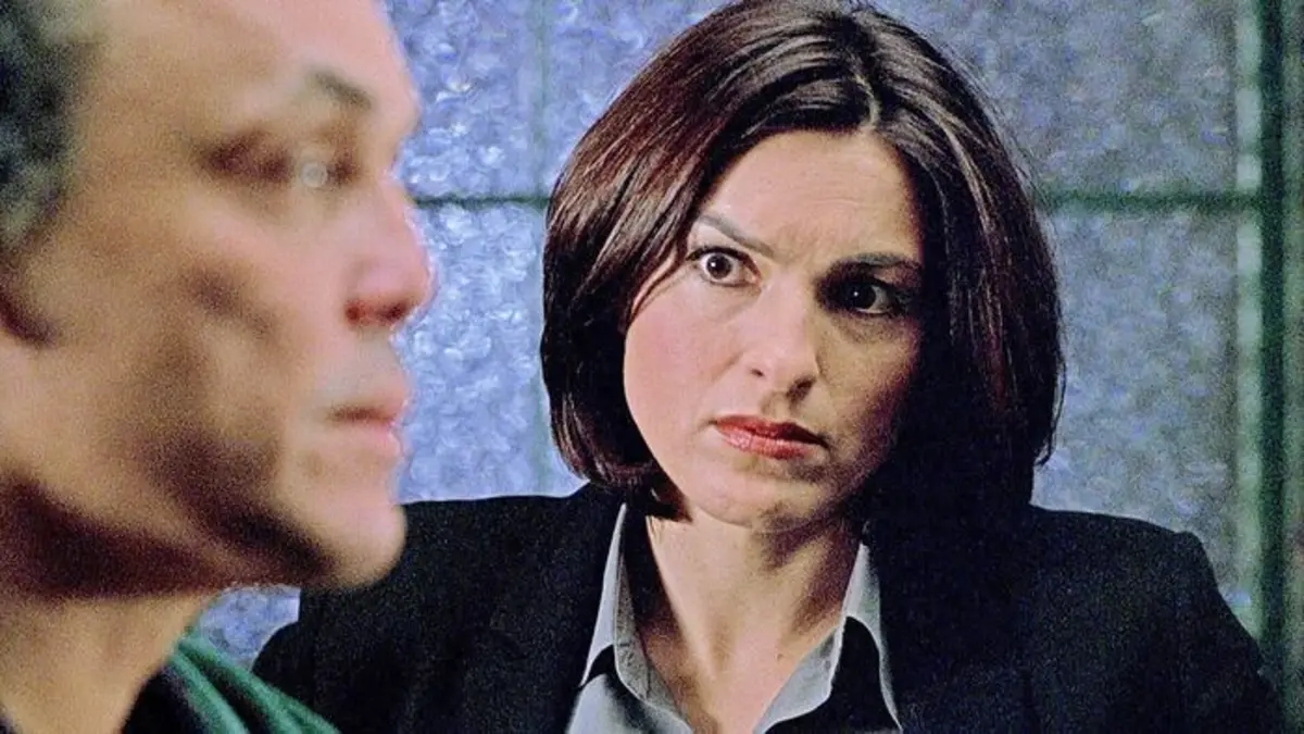 New York police judiciaire S10E14 Une famille intouchable