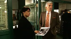 New York police judiciaire S15E18 La vengeance est un plat...