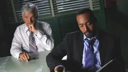 New York police judiciaire S16E03 Le fantôme de Sara Dolan