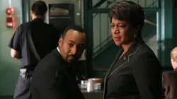 New York police judiciaire S16E07 Le château de cartes