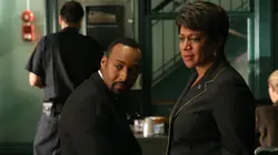 New York police judiciaire S16E07 Le château de cartes