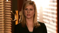 New York police judiciaire S16E12 Petit commerce entre amis