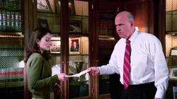 New York police judiciaire S16E20 Vrai ou faux ?