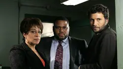New York police judiciaire S19E12 Le fils caché