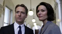 New York police judiciaire S20E22 Enfin veuve