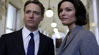 New York police judiciaire S20E22 Enfin veuve