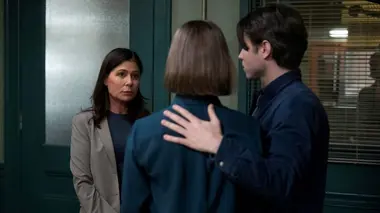 New York police judiciaire S24E13 En Dieu nous croyons