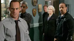 New York Unité Spéciale  S11E15 Savoir... et se taire