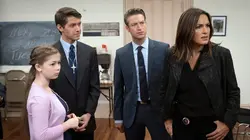 New York Unité Spéciale S17E07 13 à la douzaine