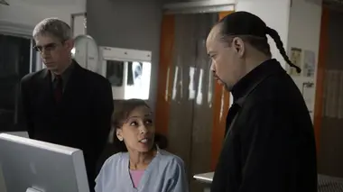 New York Unité Spéciale S06E22 La vie en morceaux