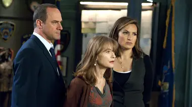 New York Unité Spéciale S11E24 A la folie