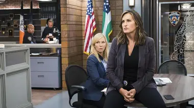 New York Unité Spéciale S19E06 Au centre de la perdition