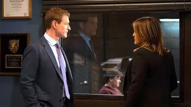 New York Unité Spéciale S20E12 Le violeur de l'infini