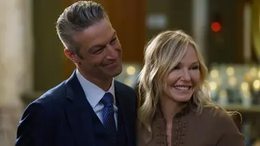 New York Unité Spéciale S25E01 Dans les yeux de Maddie