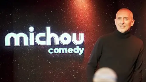 Gad Elmaleh a transformé chez Michou en Comedy Club (vidéo)