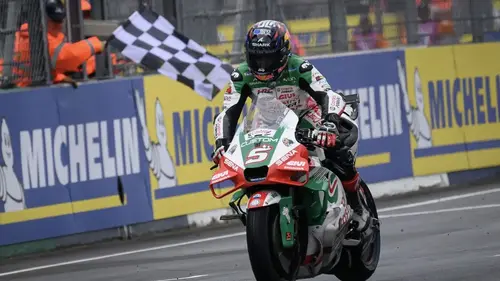Johann Zarco triomphe sur le MotoGP de France ! (vidéo)