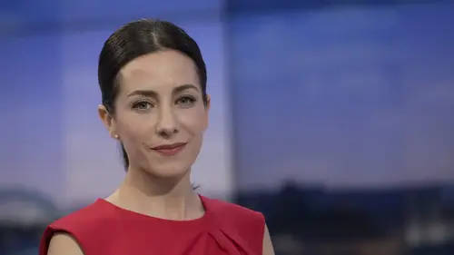 Virna Sacchi : qui est la journaliste qui présente le JT de 13h sur France 2 en août 2025 ?