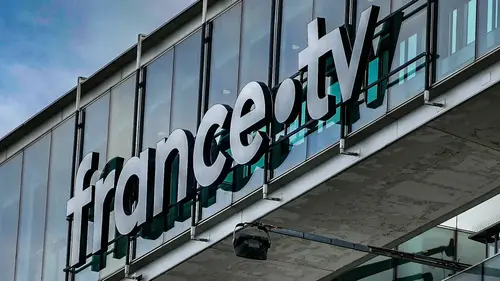 France Télévisions et Radio France attaquent CNews, Europe 1 et le JDD pour dénigrement