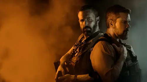 The Rip : Ben Affleck et Matt Damon réunis dans un polar musclé qui sent la poudre