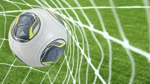 PSG / Saint-Etienne: vidéo buts de Cavani (2) et Erding (1)