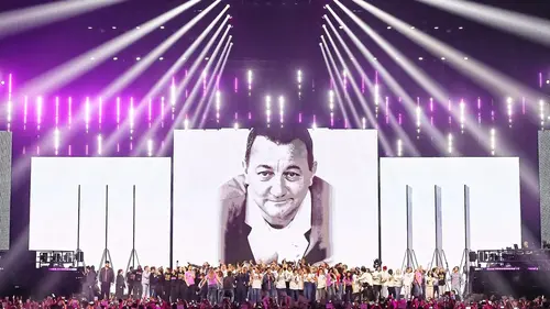 Concert des Enfoirés 2026 sur TF1 : quels anciens candidats de la Star Academy seront sur scène ?