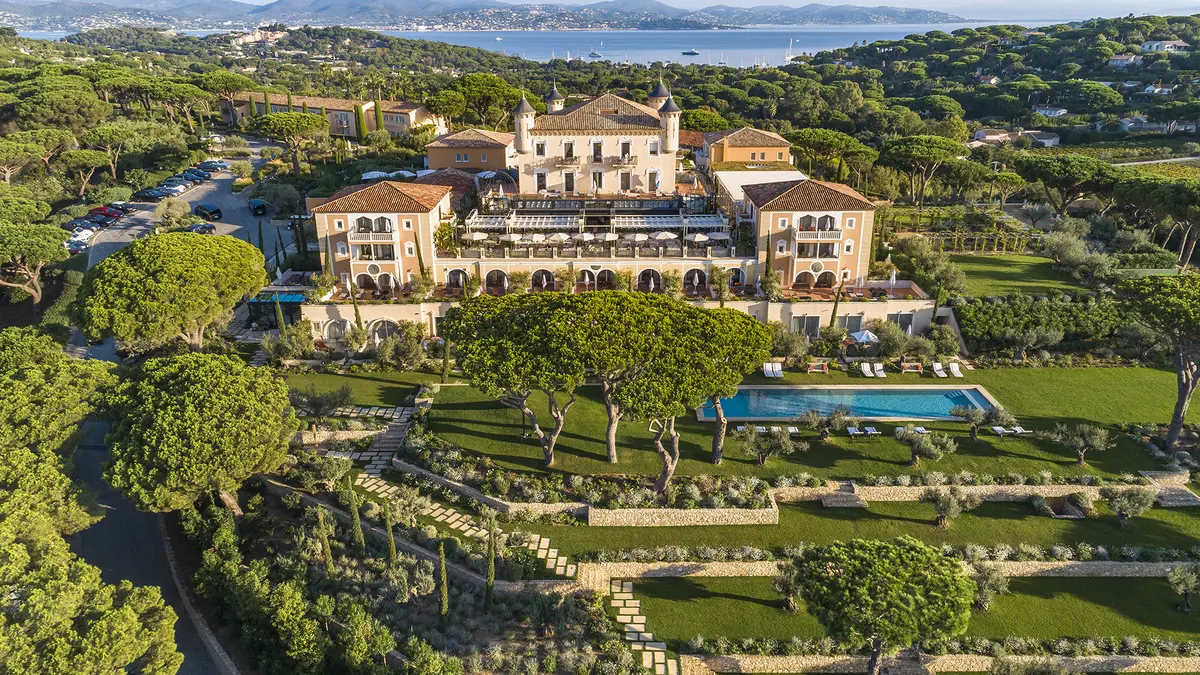 The White Lotus pose ses valises à Saint-Tropez avec trois acteurs français pour la saison 4