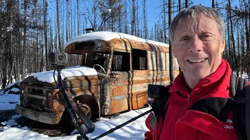 J'irai dormir chez vous en Alaska : Antoine de Maximy au plus près des habitants