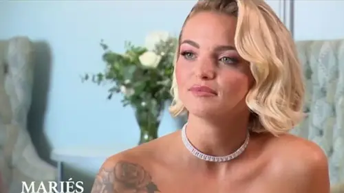 Mariés au premier regard 2026 : Julie victime d’insultes et menaces, elle saisit la justice