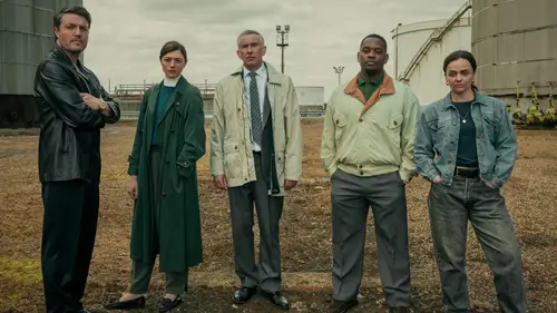 Legends sur Netflix : les dérives d’une mission d’infiltration dans les années 90