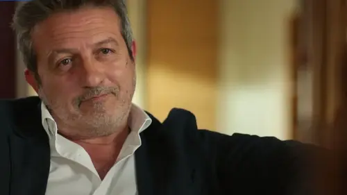 Demain nous appartient en avance: une liaison révélée par une photo. Episode du 30 juillet 2026.