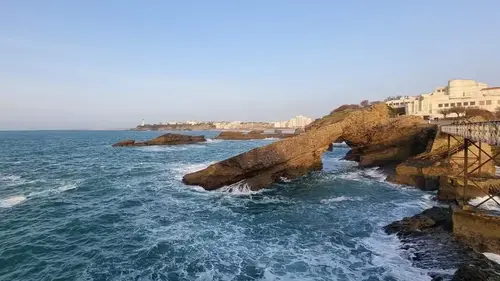 Surf à Biarritz, pêche à Saint-Jean-de-Luz, fêtes à Bayonne : un été très animé au Pays basque