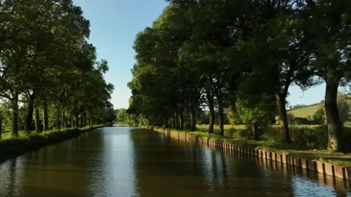 De Beaune à Fontenay, partez à la découverte des trésors cachés du canal de Bourgogne