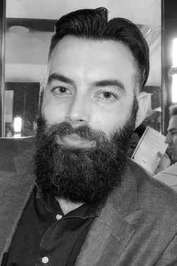 Photo Nicholas Karnaze