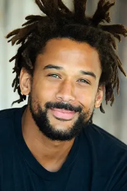 Photo Nicholas Strong