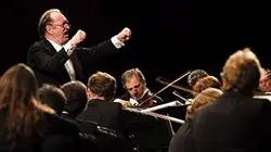 Visuel de Nikolaus Harnoncourt dirige Mozart