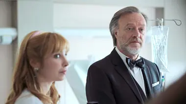 Nina S01E05 Sortie de route