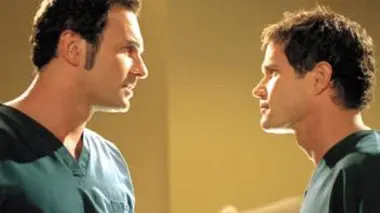 Nip / Tuck S01E01 Le visage de la honte