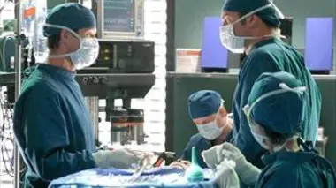 Nip / Tuck S02E13 Liberté, illégalité, fraternité