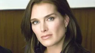 Nip / Tuck S04E01 Les yeux dans les yeux