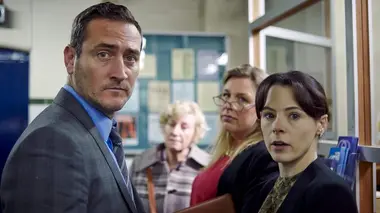 No Offence S01E01 Erreur sur la personne