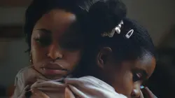 Noël à la belge  Face-à-face sous le sapin