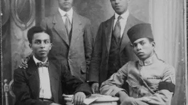 Le temps des pionniers (1889-1940)