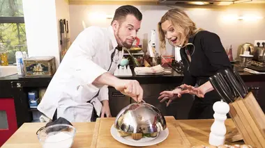 Norbert, commis d'office S05E11 Caroline, recel de quiche lorraine / Youri, vandalisme de gâteau