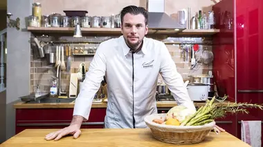 Norbert, commis d'office S05E12 Nicolas, recel de fromage / Lola, blanchiment de gaufre