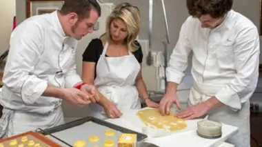 Détourner les grands classiques de la pâtisserie pour en faire des desserts salés
