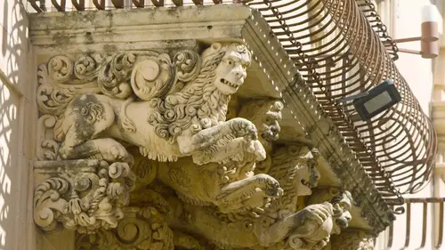 Noto, un jardin de pierres