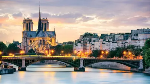 Casting Notre-Dame de Paris, le chantier du siècle