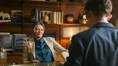 Notre petite ambassade S01E01 L'échec fait partie du succès