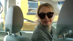 On the Verge S01E04 Le chat qui chia